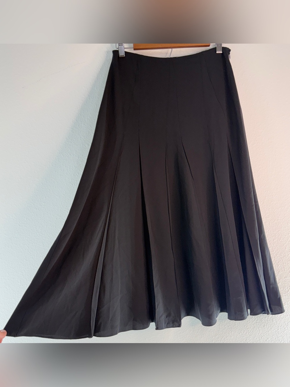 Eileen Fisher 100% Silk Black Pleated Midi Skirt Minimalist Whimsigoth Grunge XS